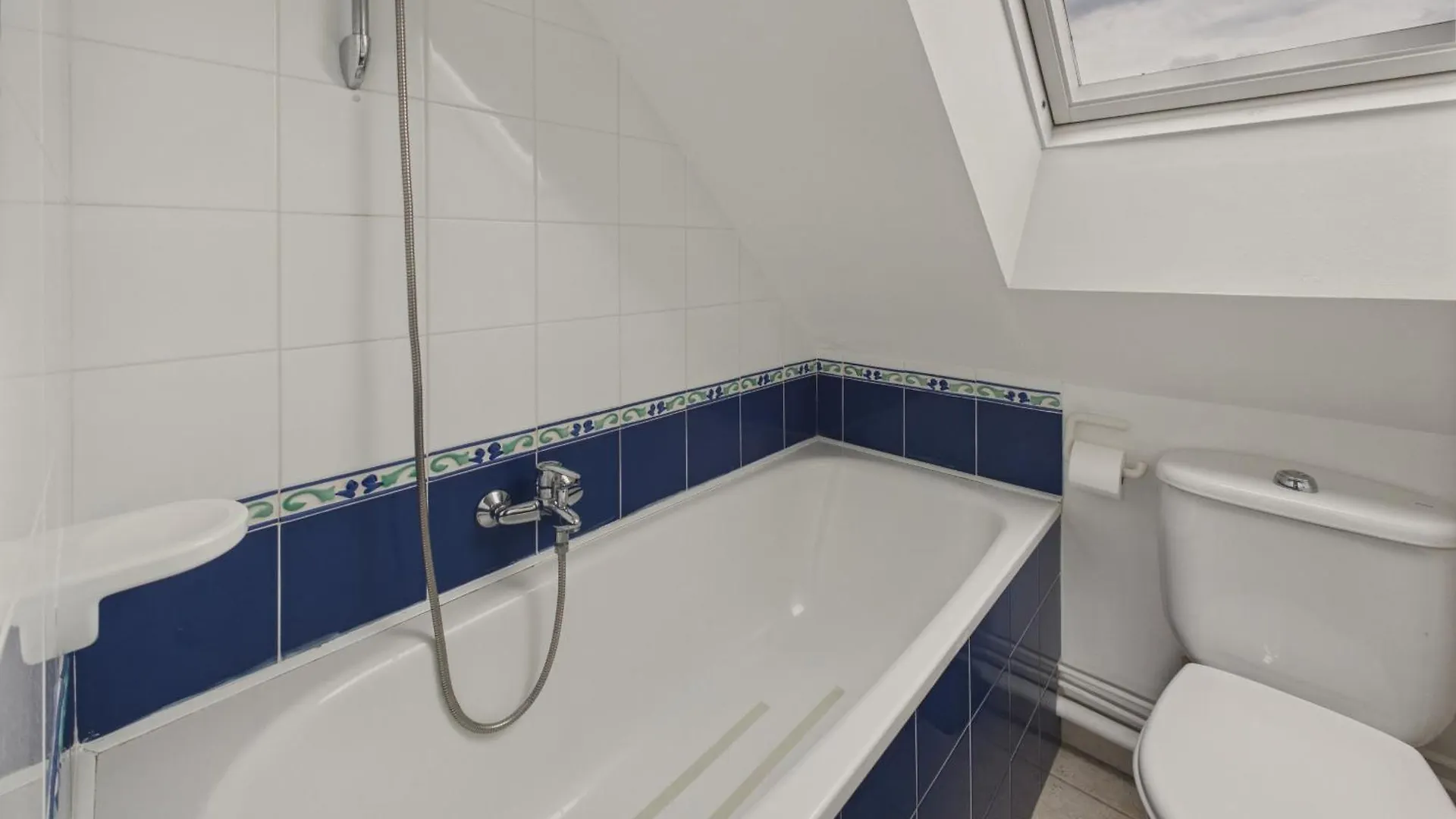 Balcon Vue Mer Et Piscine Pour 4 Personnes Fouesnant Daire